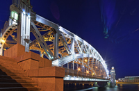 Иллюминация Большеохтинского моста