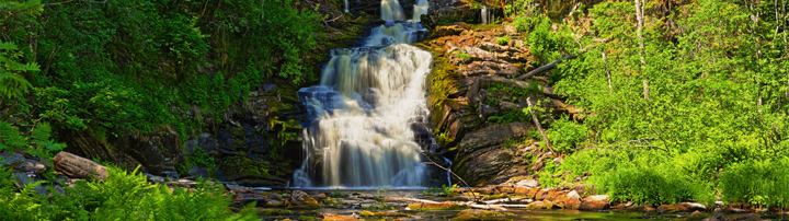 Водопад, панорама, широкоформатное изображение высокого разрешения