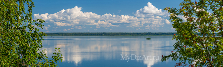 Озеро, штиль, облака, летний пейзаж, панорама, широкоформатное изображение высокого разрешения